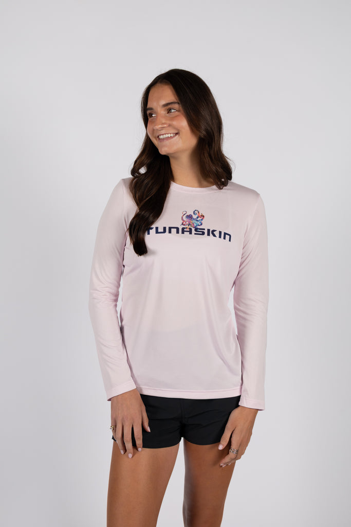 Women wearing TSK-WLSE-51-FLMGDS-01 long sleeve shirt